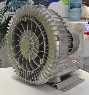 Регенеративный вентилятор мощностью 4,3 кВт для промышленного пылесоса